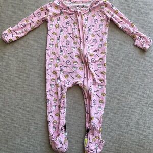 Bellabu Bear Milk and Cookies Onesie